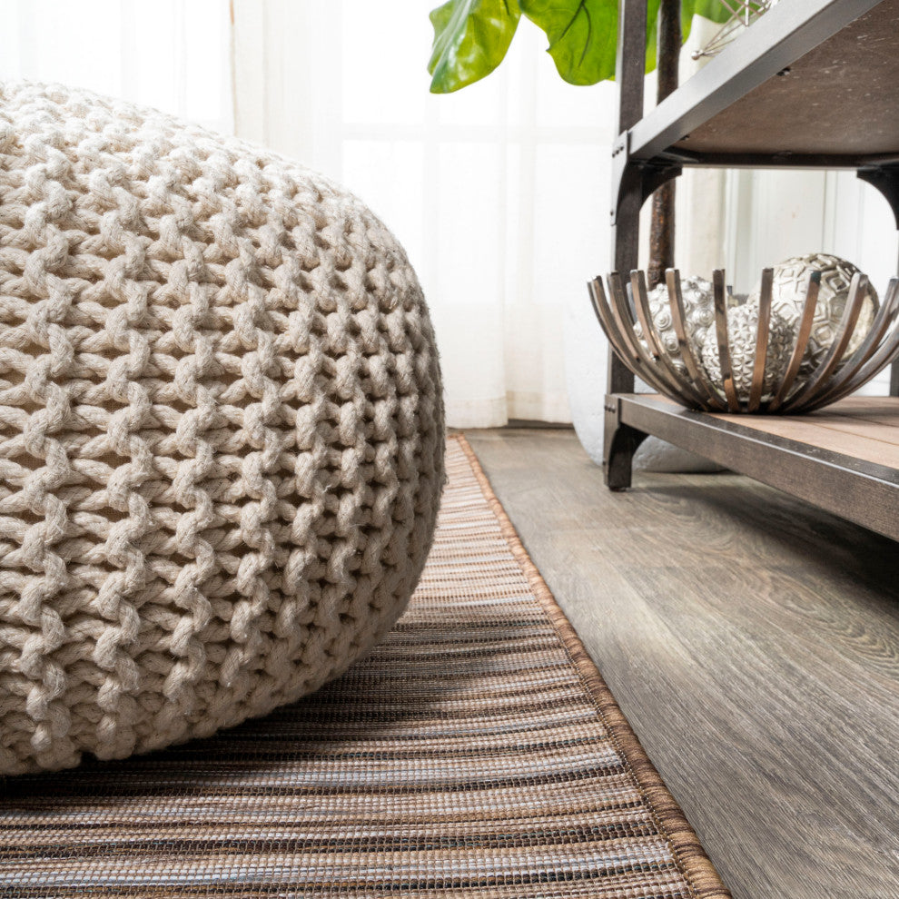 Finn Modern Farmhouse Pinstripe, 6' Round