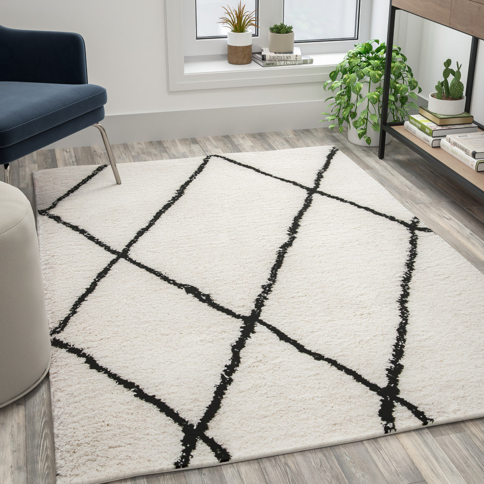 Shag Style Diamond Trellis Area Rug, 5' X 7'