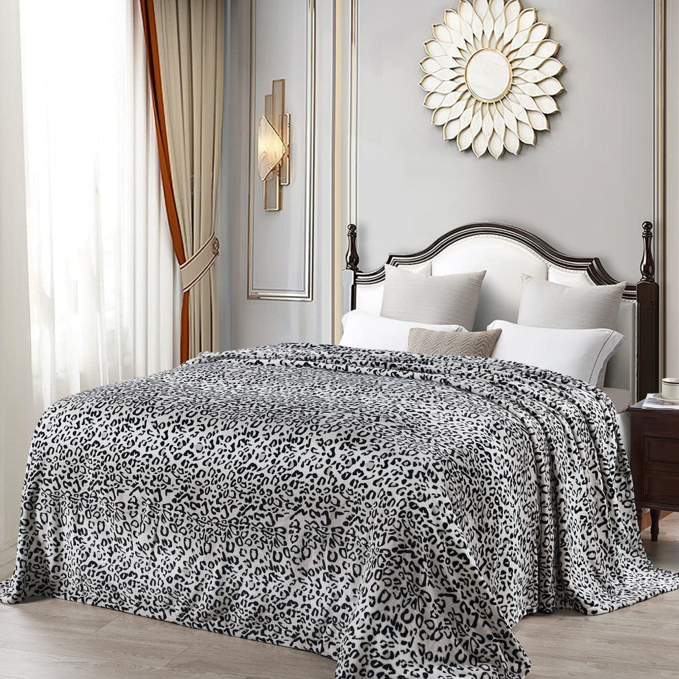 Black White Leopard Safari Flannel Fleece Blanket, Queen