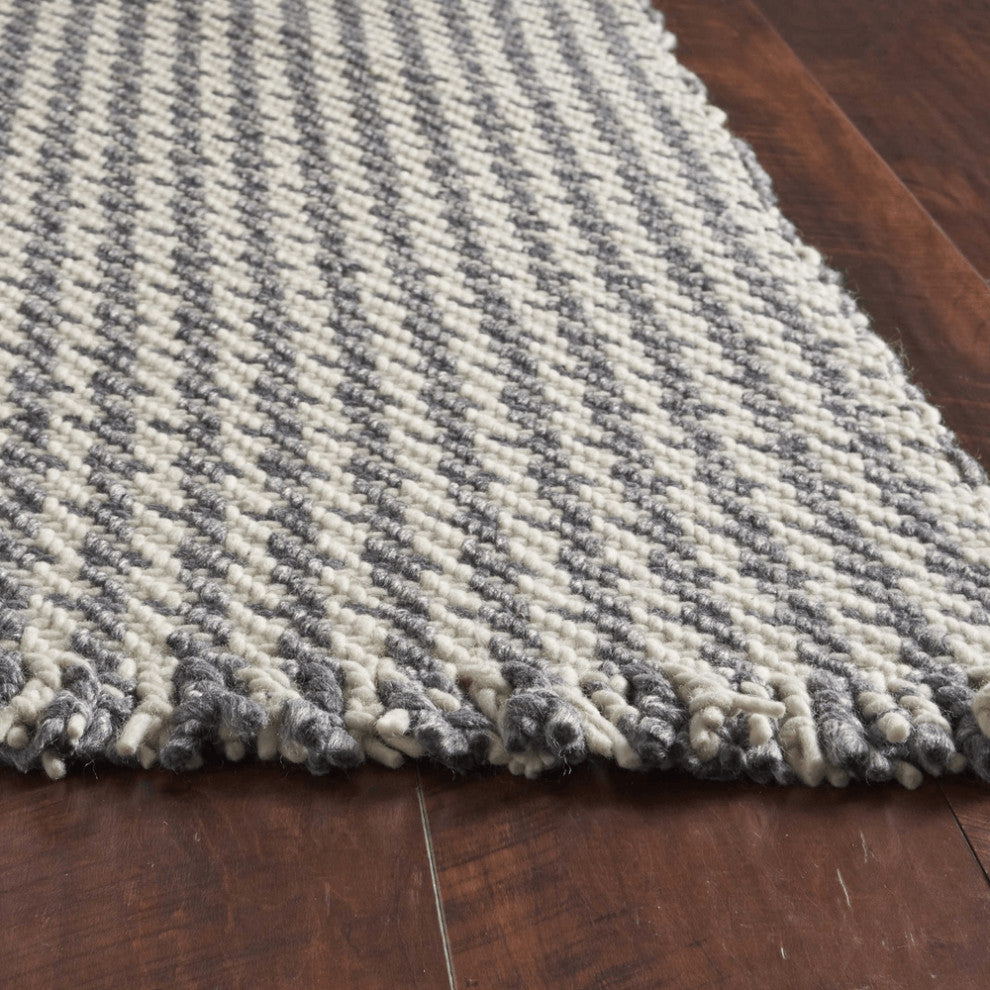 5' X 8' Ivory Or Grey Plaid Knitted Wool Indoor Area Rug With Fringe