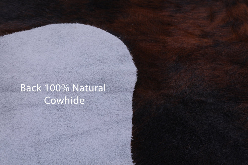 5' 7" X 5' 7" Natural Cowhide Rug C2051