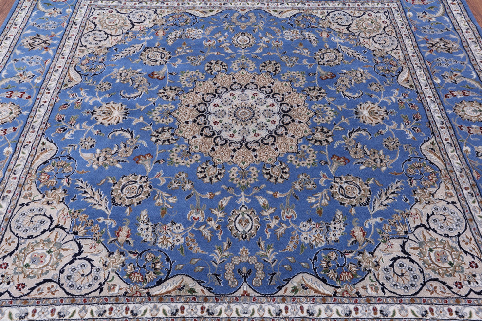 8' Square Persian Nain Handmade Wool & Silk Rug - Q13142