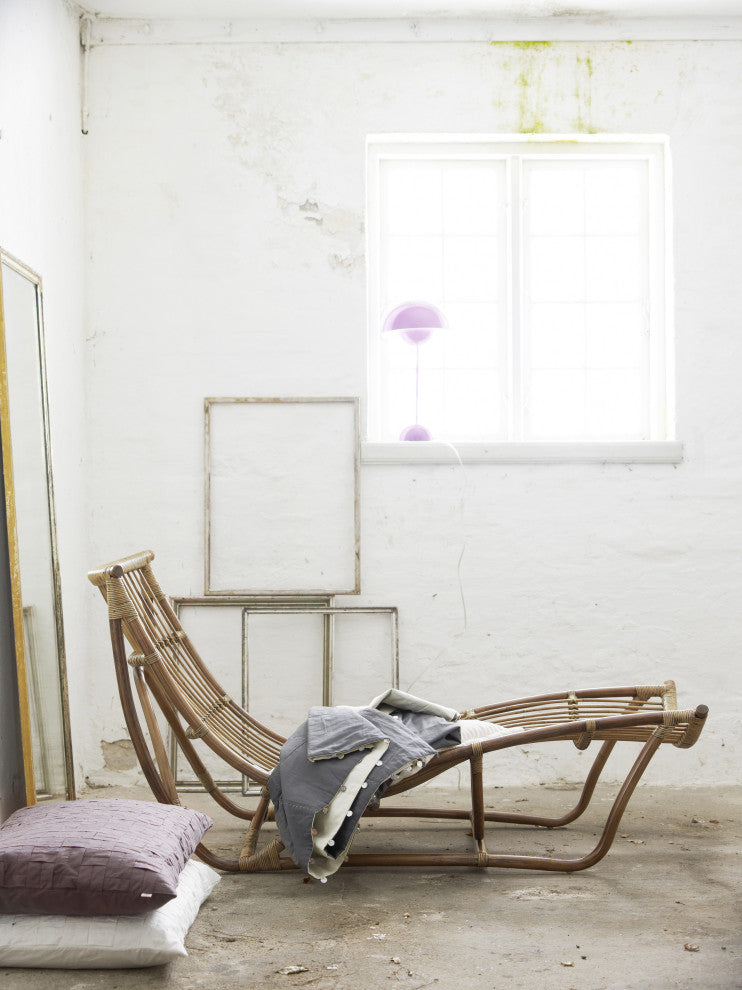 Michelangelo Rattan Chaise Lounge, Antique