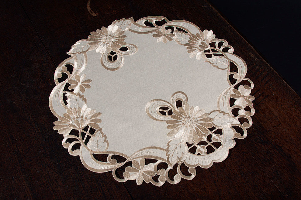 Delicate Daisy Embroidered Cutwork Placemats, Ivory, 15" Round, Set of 4