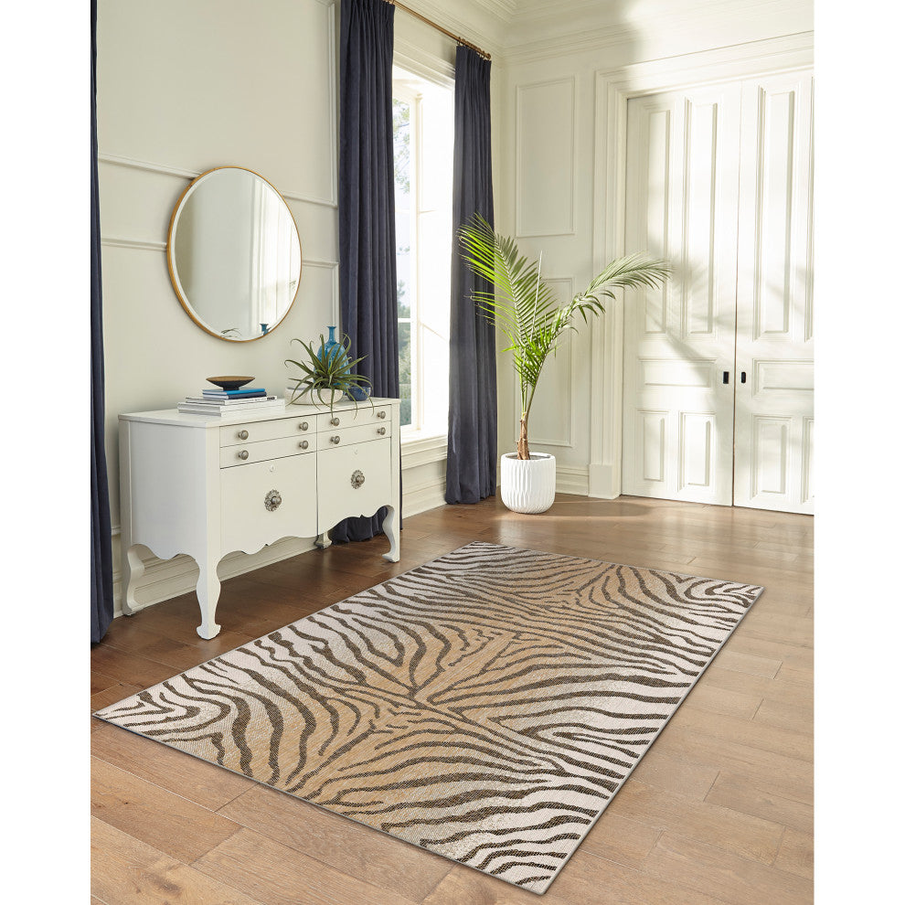 Carmel Zebra Indoor/Outdoor Rug Sand, 6'6"x9'3"