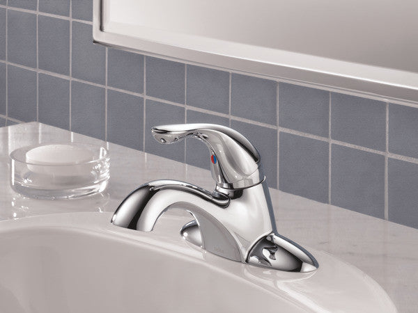 Delta Classic Single Handle Centerset Bathroom Faucet, Chrome, 501-DST