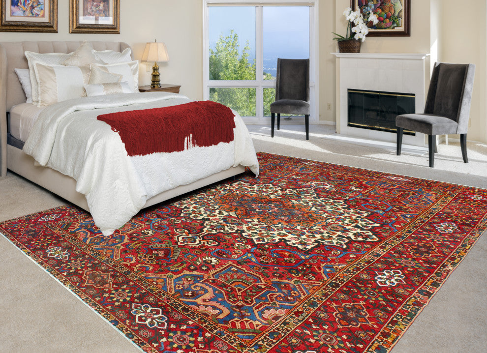 Fine Vintage Bakhtiari Cidem Red/Ivory Rug, 9'10 x 12'3