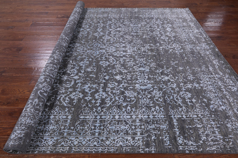8' 0" X 10' 1" Wool and Silk Persian Hand Knotted Rug Q7105