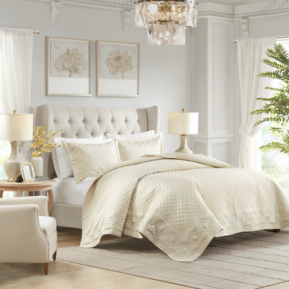 Croscill Versailles Matte Satin 3-Piece Quilt Set, Champagne, King