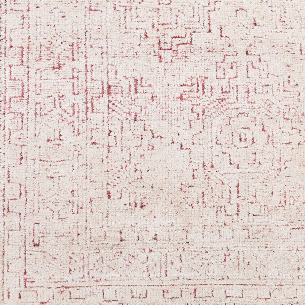 Surya Bella LLB-2303 Traditional Area Rug, 4' x 6' Rectangle