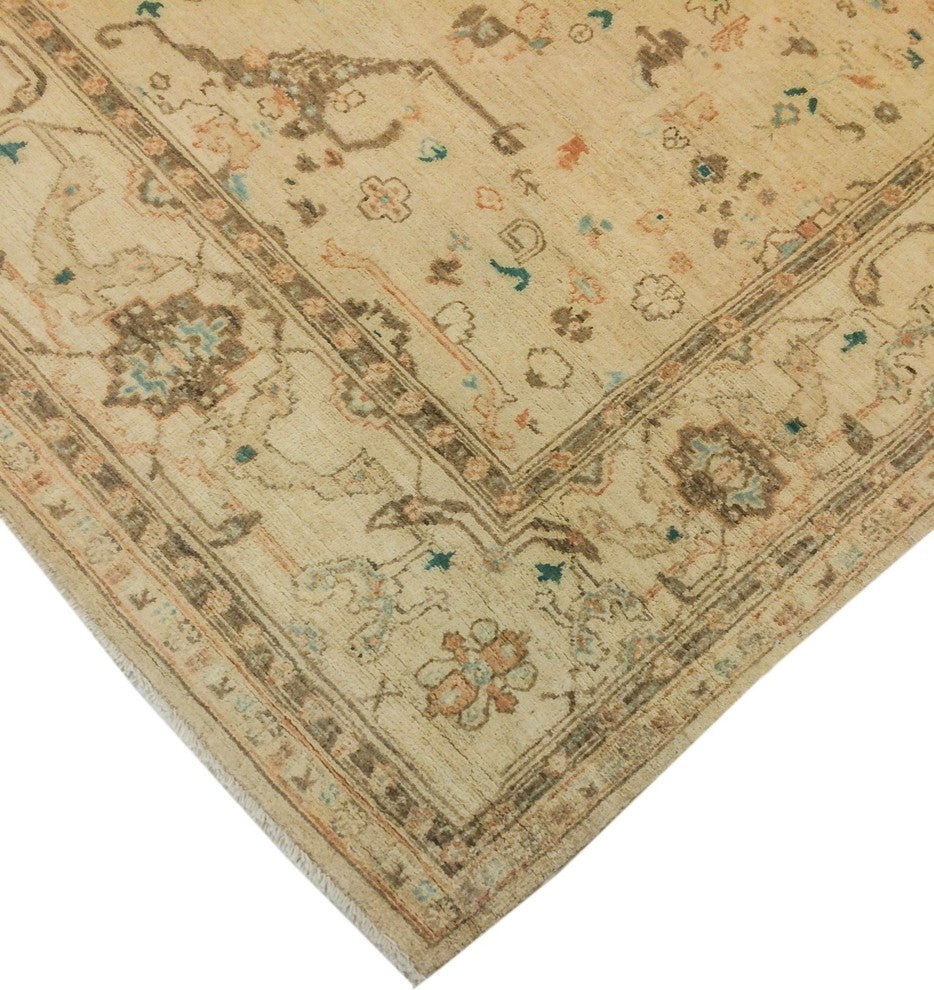 Peshawar Grover Beige Hand-Knotted Rug, 7'11x9'5