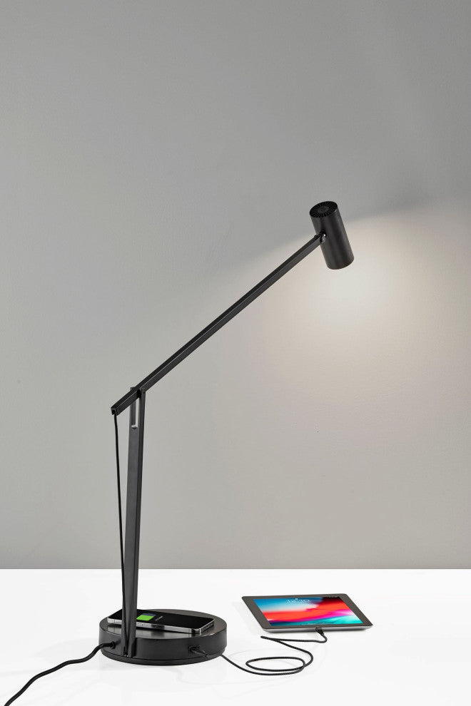 Turrell Task Lamp w. Wireless Charging