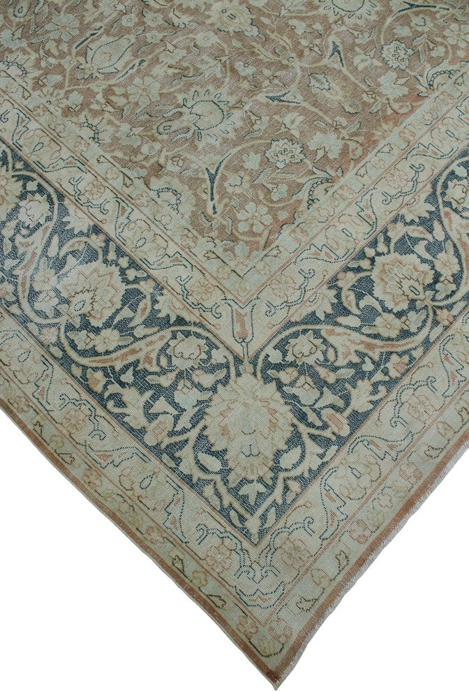 Fine Vintage Jamari Rust Rug