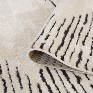 Monotone Moroccan White Power-Loom Area Rug 5' x 7'6"