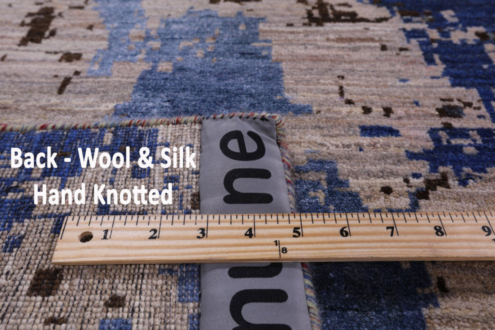 9' 0" X 11' 10" Modern Hand Knotted Wool and Silk Rug Q7234