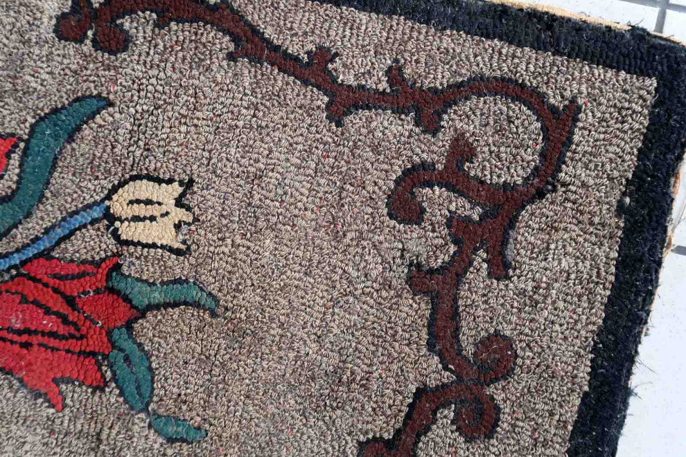 Handmade Antique American Hooked Rug 2'x3.3', 63cmx101cm, 1880s