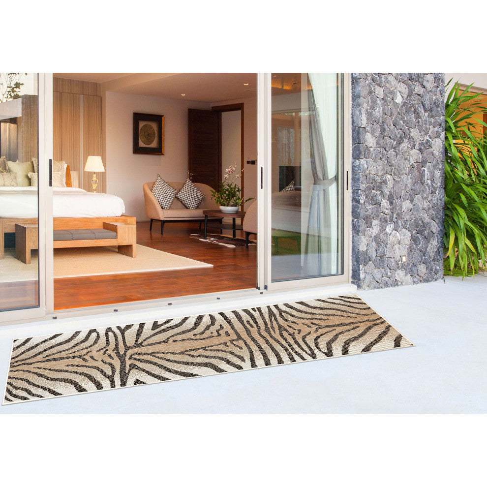 Carmel Zebra Indoor/Outdoor Rug Sand, 1'11"x4'11" Runner