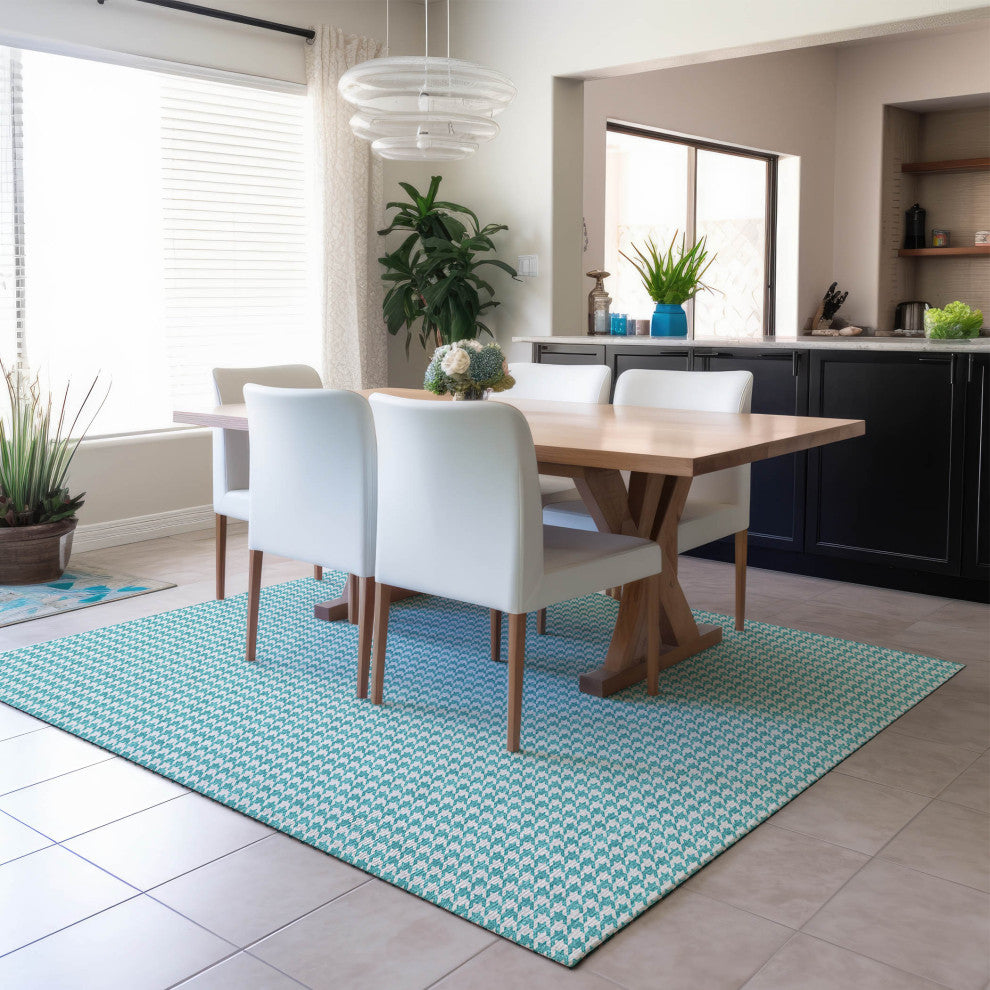 Indoor/Outdoor Hinton HN1 Aqua Machine Washable 8' x 10' Rug