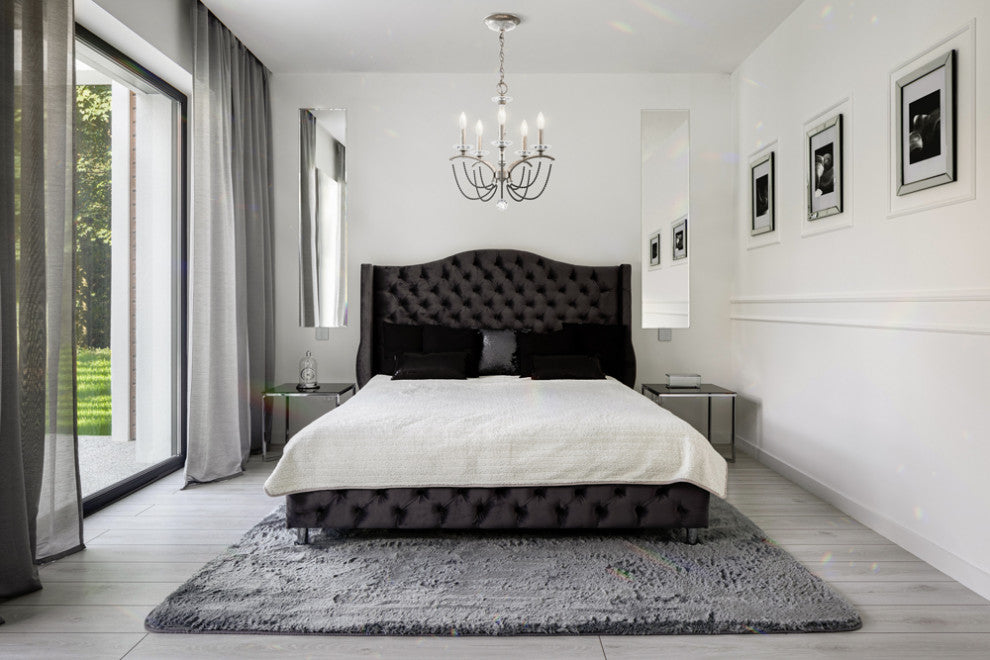 Priscilla 18x22" 5 Light Chandelier, Black Matte, In White Pearl