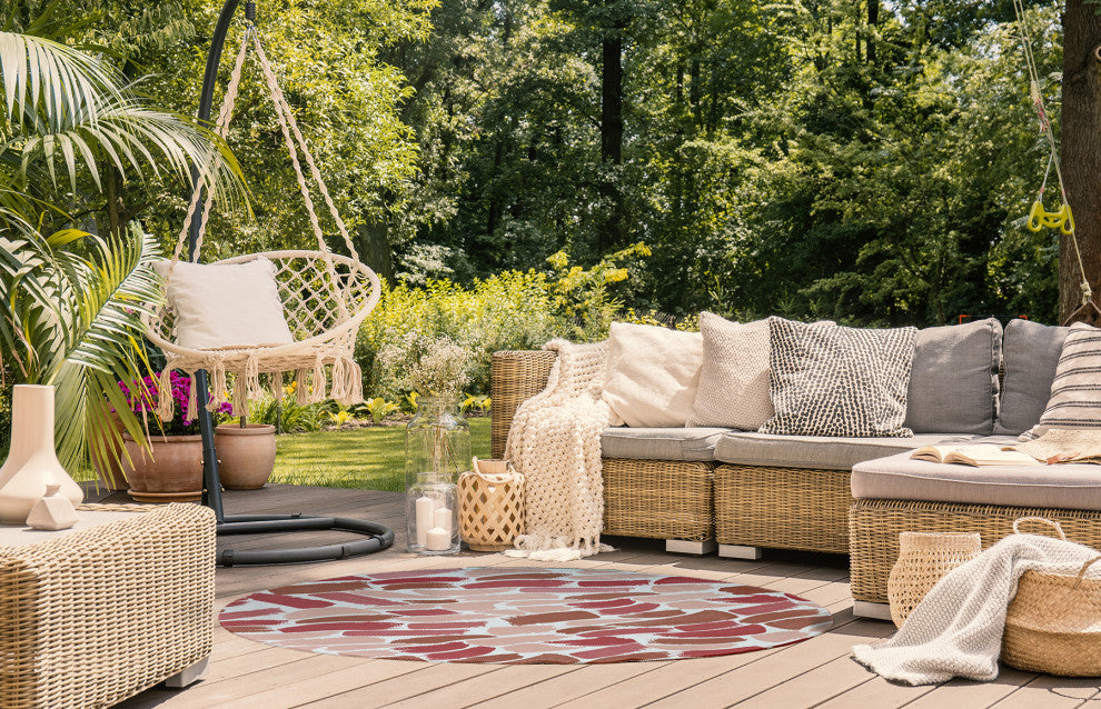 5' Round Wenstry Chenille Indoor/Outdoor Rug