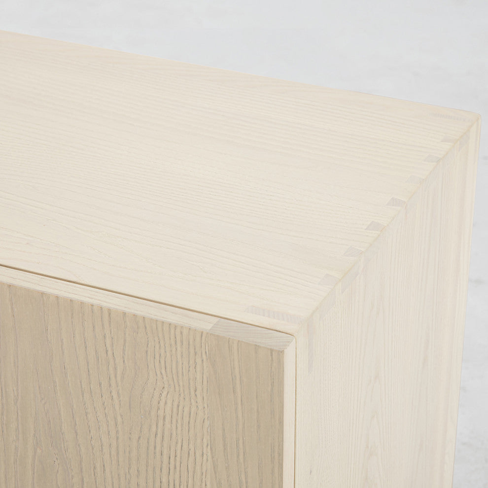 Sierra 30" Right Nightstand, Finish: Fawn