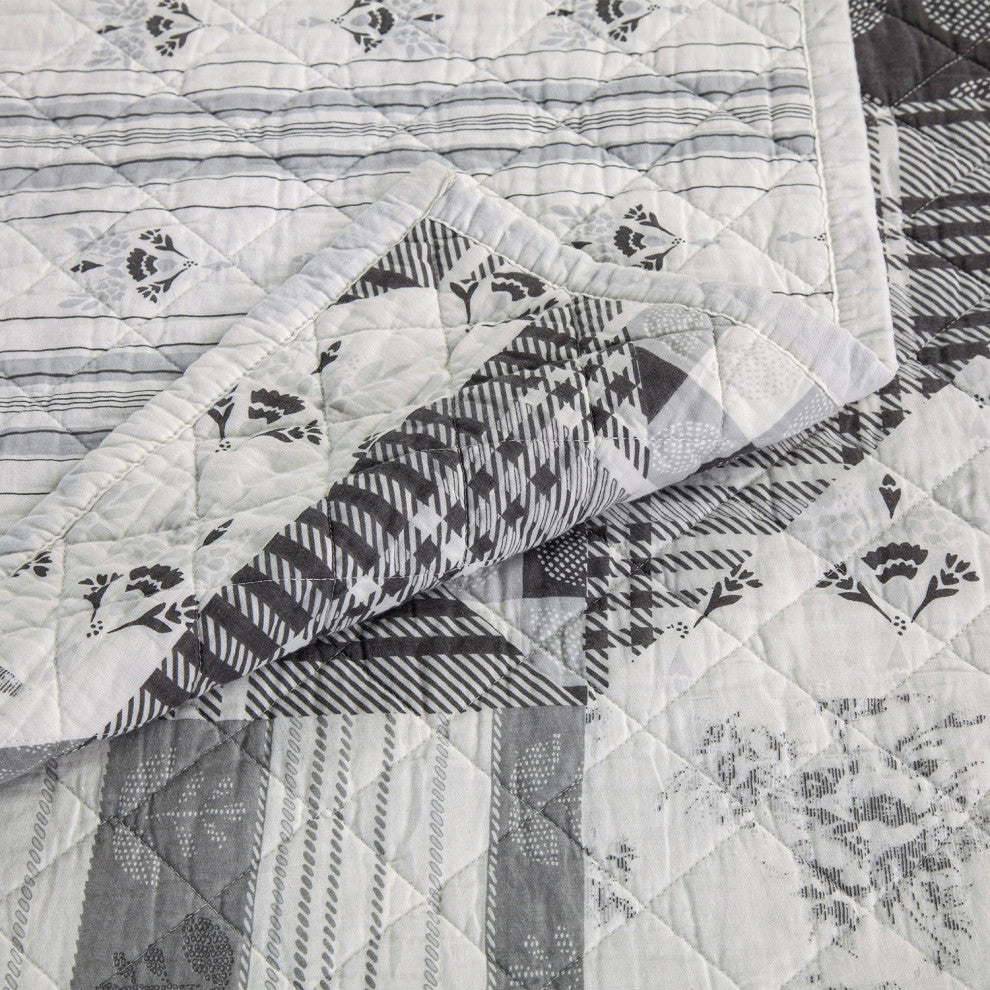 Patchwork Prairie Reversible Quilt Set, 3 Piece, King
