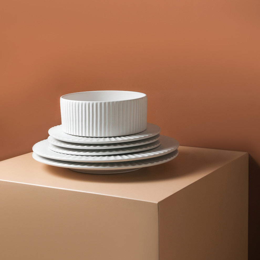 Christian Siriano Lusso Stoneware 16 Piece Dinnerware Set, White