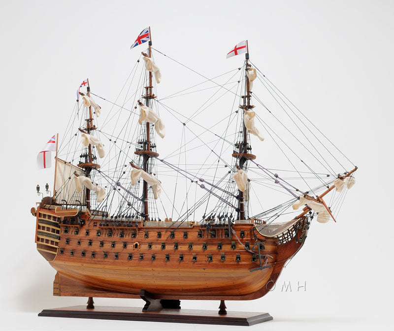 Old Modern Handicrafts T033B HMS Victory Midsize With Display Case Front Open