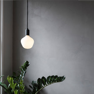Enno with Graphite Pendant US