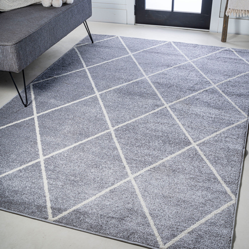 Cole Minimalist Diamond Trellis Light Gray/White 5'x8' Area Rug
