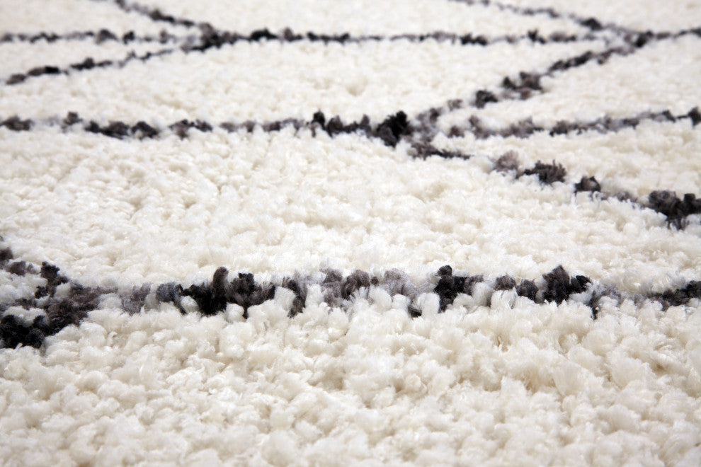Oasis Cosima White and Dark Gray Polyester Area Rug