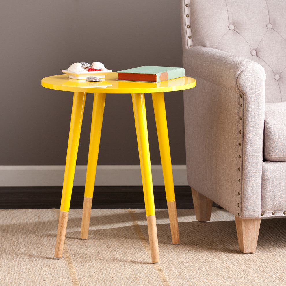 SEI Laney Round Accent Table