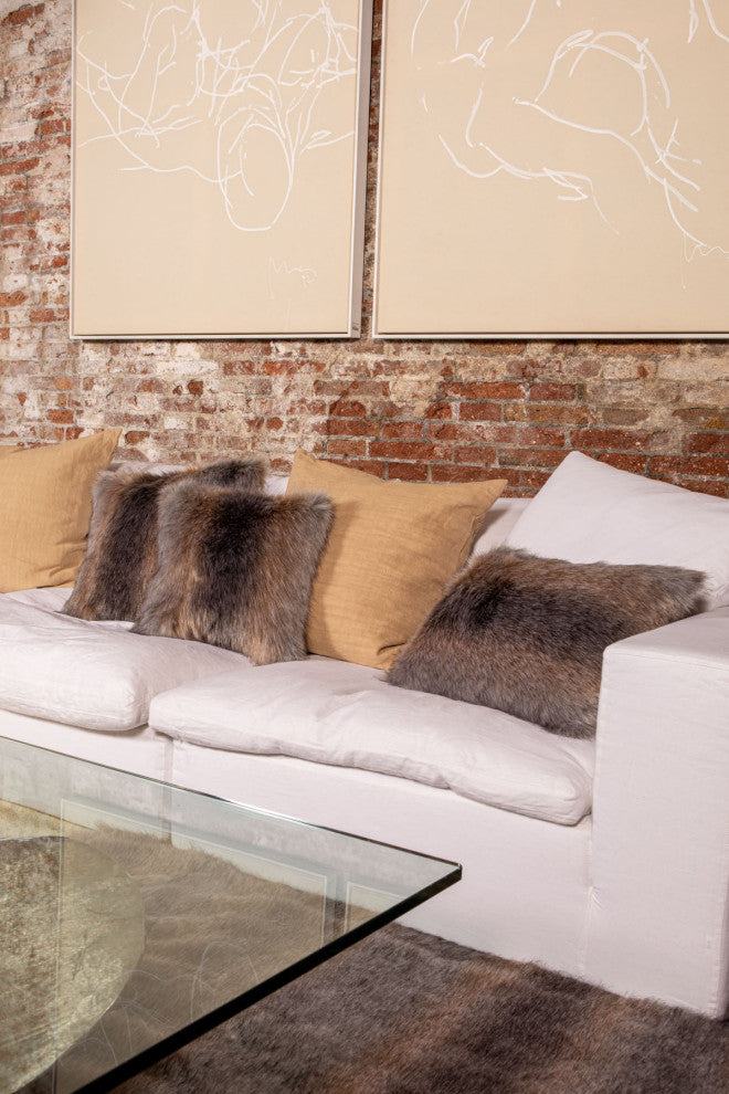 LUZIO Crystal Fox Vegan Faux Fur Rug 130x98.4