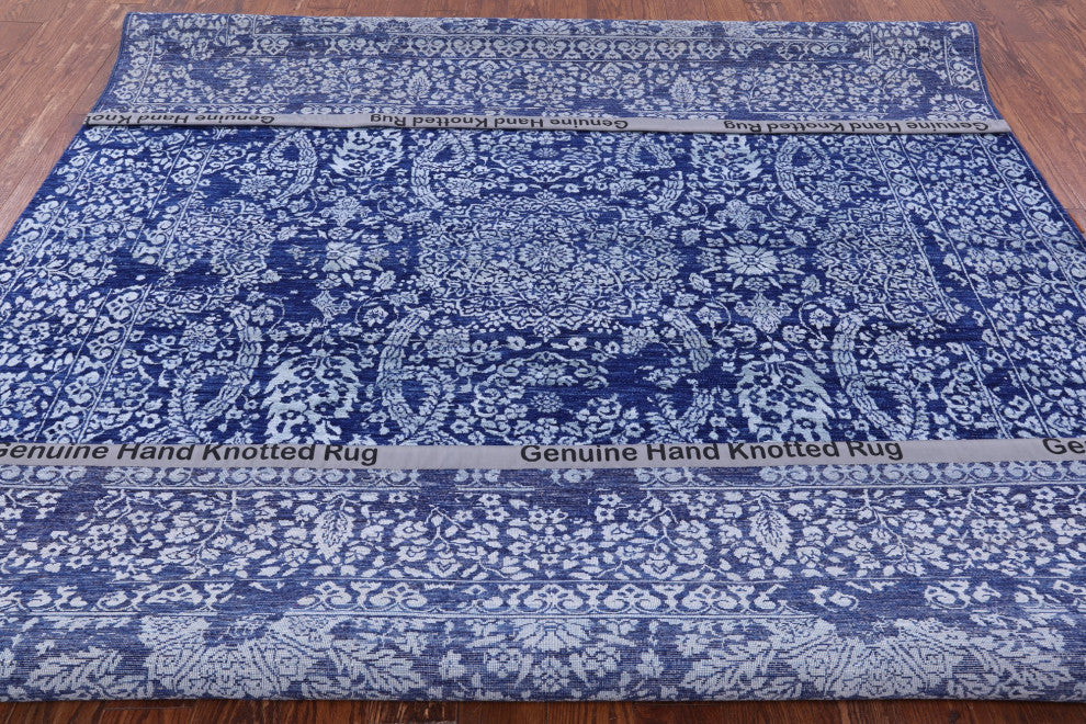 8' 0" X 10' 0" Persian Wool and Silk Hand Knotted Rug Q8692