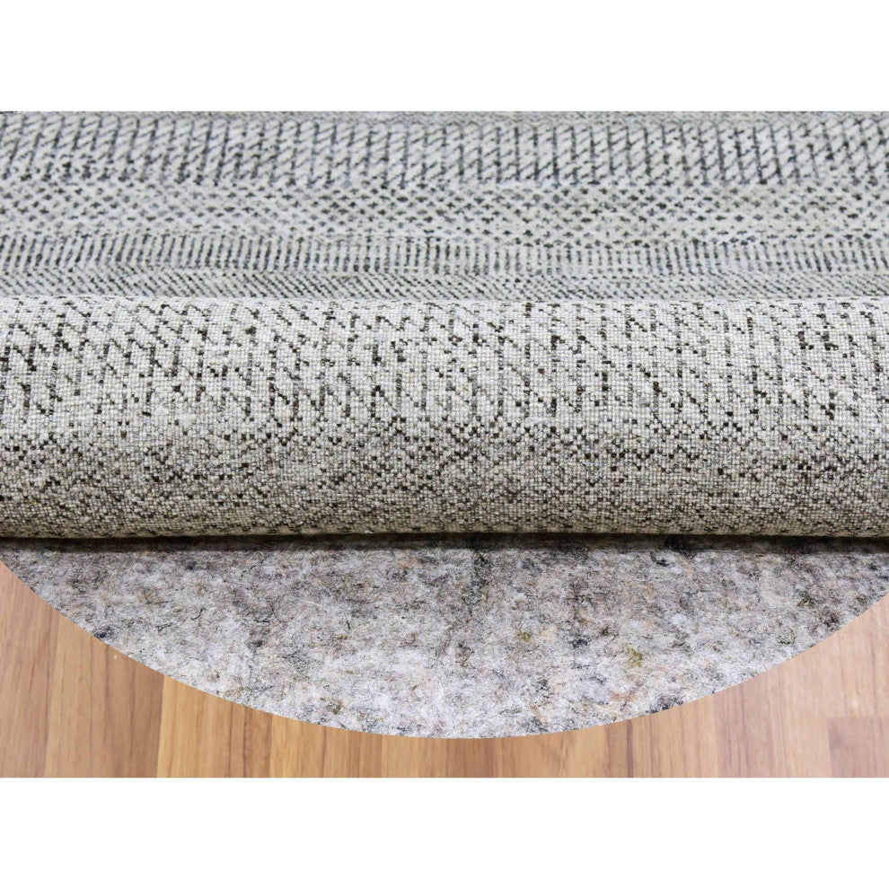 Bright Gray Hand Knotted Grass Design Round Pure Undyed Wool Rug, 7'9"x7'9"