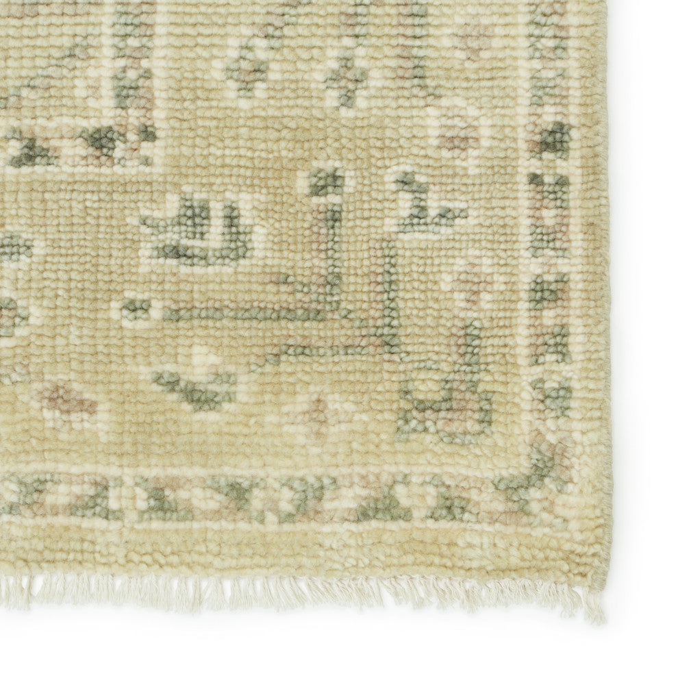 Jaipur Living Ginerva Hand-Knotted Oriental Area Rug, Cream/Green, 3'x10'