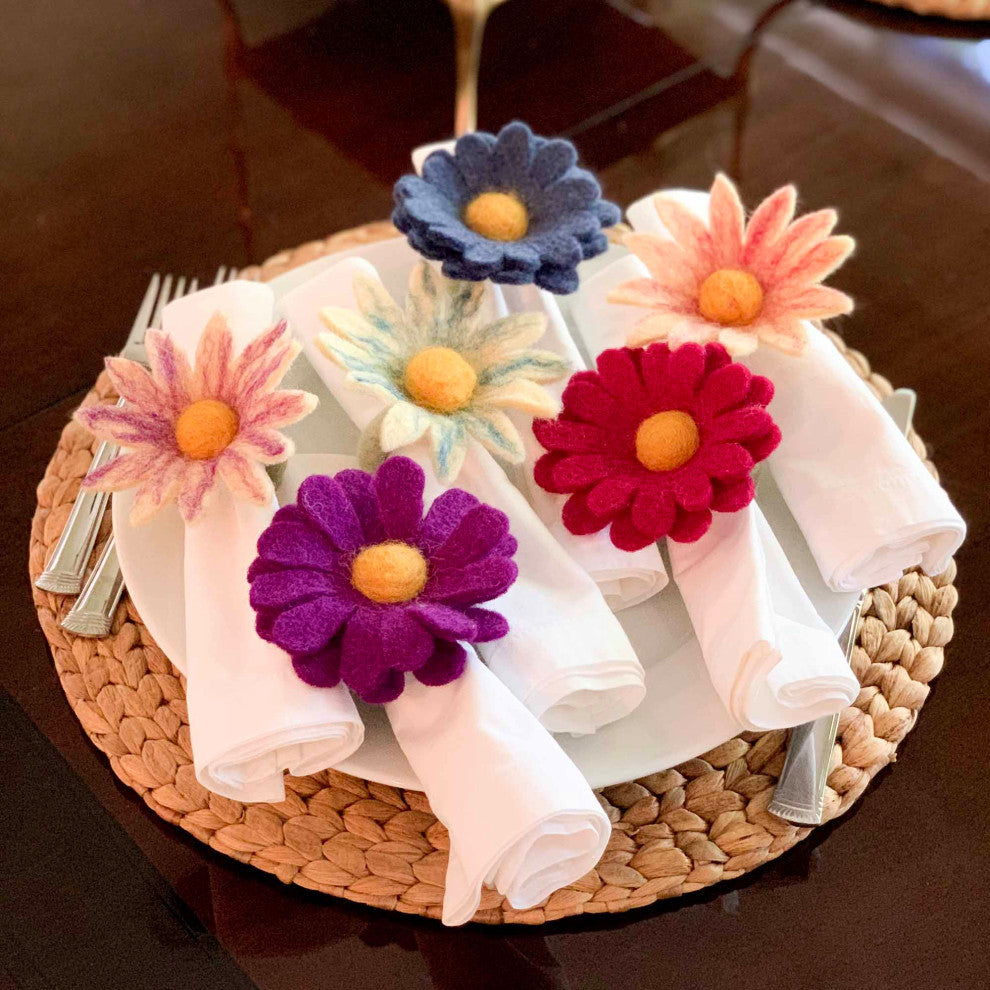 Felt Daisy Napkin Rings, Set of 6