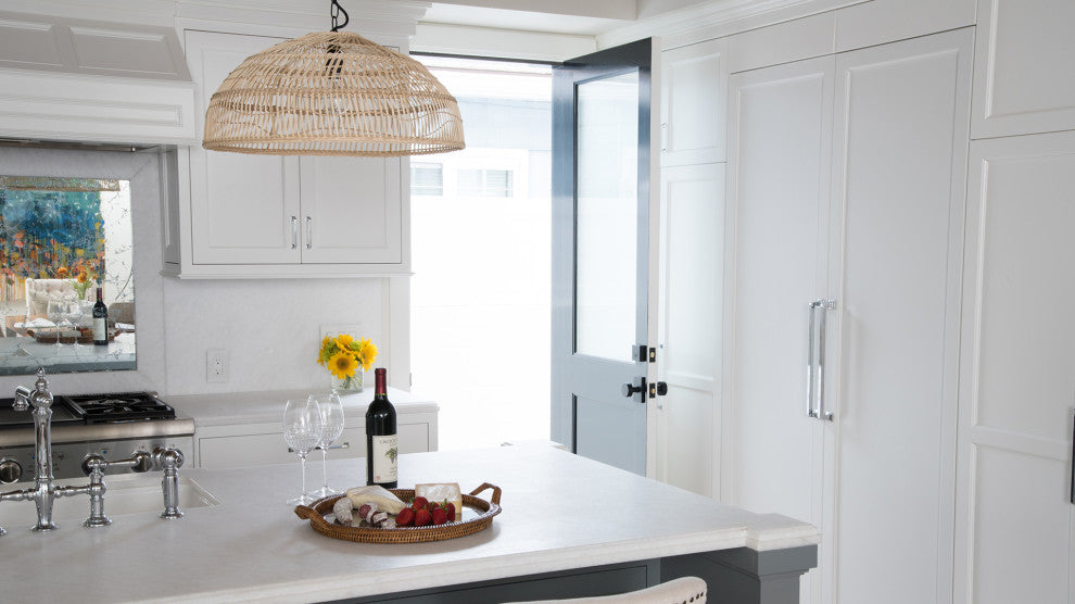 La Jolla Round Serving and Cheese Tray, Honey Brown