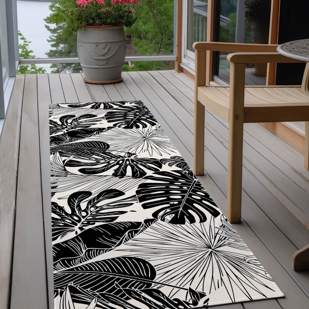 Indoor/Outdoor Tropics TC16 Eclipse Machine Washable 2'3" x 7'6" Runner Rug
