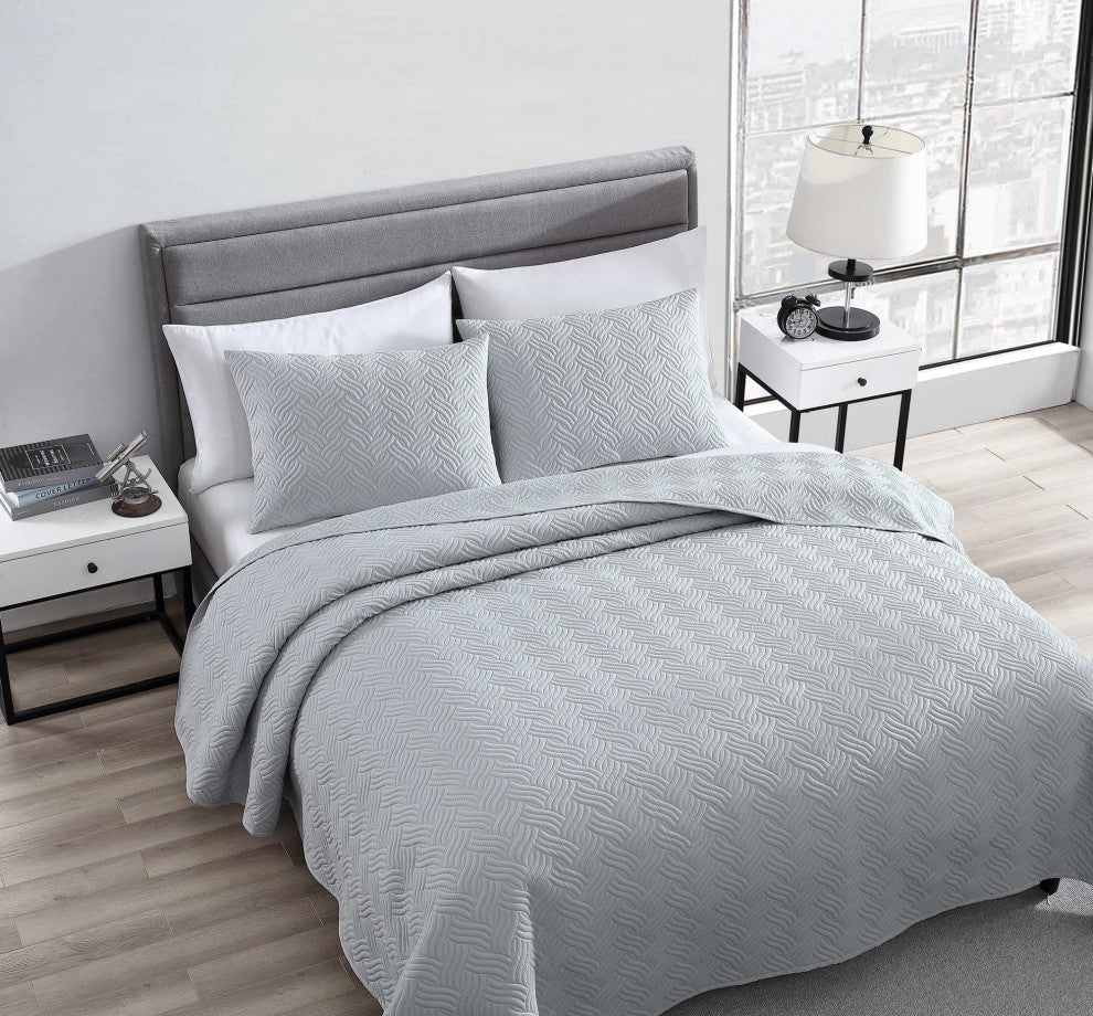 The Nesting Company Willow 3 Piece Quilt and Pillow Sham Set - Queen - Gray