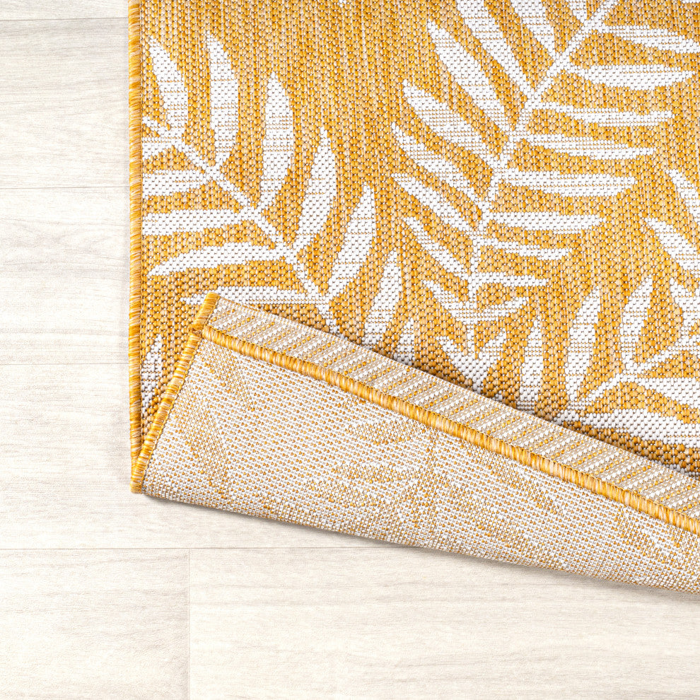 Nevis Palm Frond Indoor/Outdoor, Yellow/Cream, 5' Square