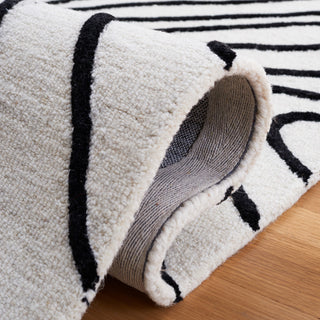 Safavieh Rodeo Drive Collection RD860B Rug, Ivory/Black, 6' X 6' Square