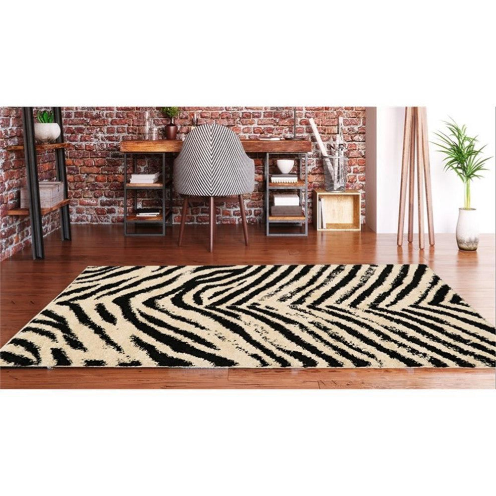 Linon Moroccan Sahara Power Loomed Polypropylene 8'x10' Rug in Ivory