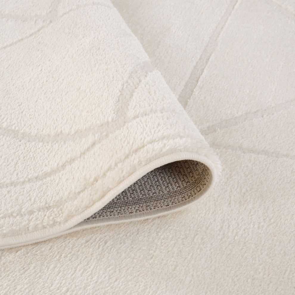 Monotone Moroccan Ivory Power-Loom Area Rug 5' x 7'6"