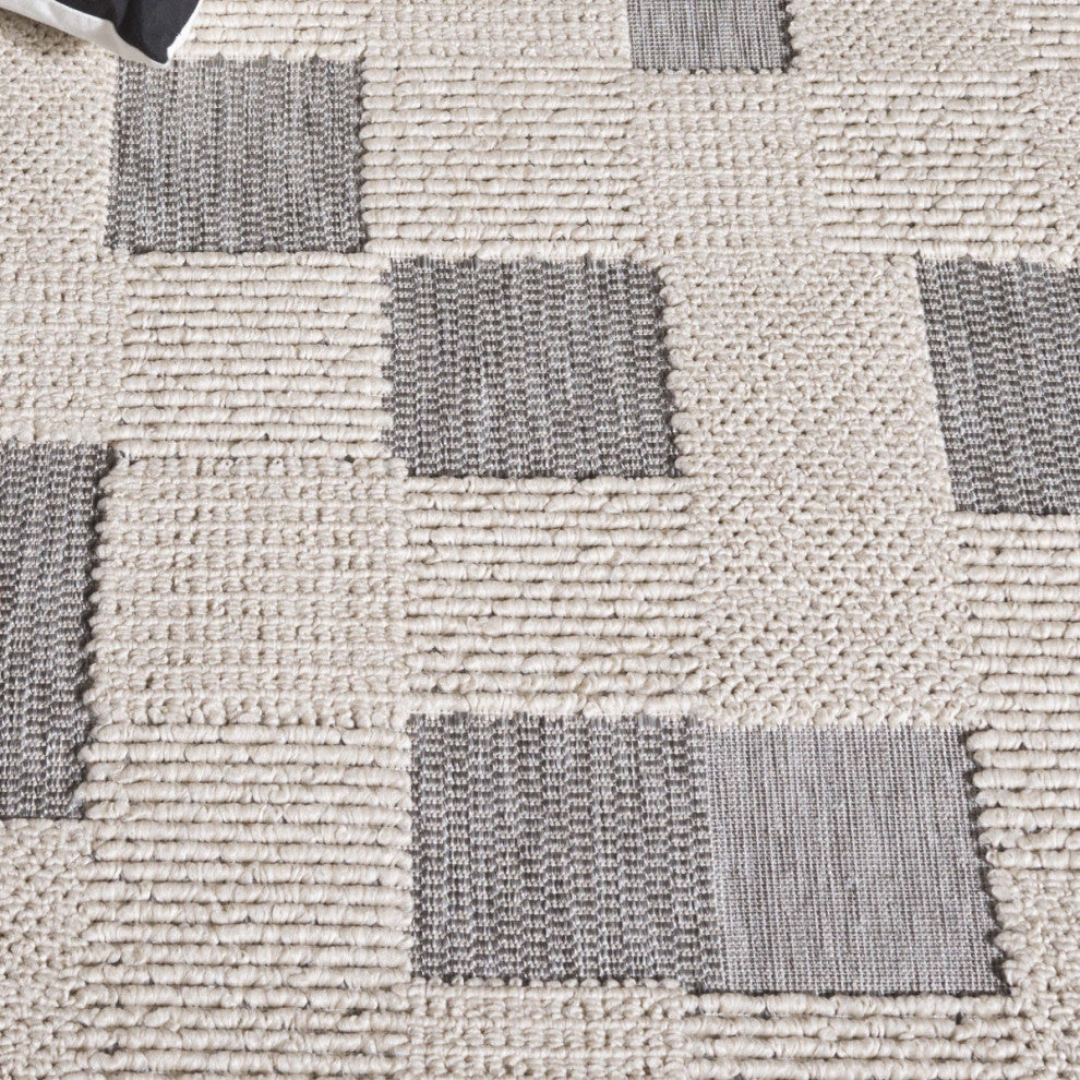 Safavieh Indoor-Outdoor Milos Collection, MLO108 Rug