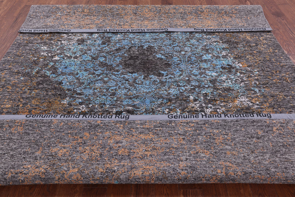 7' 11" X 10' 1" Modern Hand Knotted Wool and Silk Rug Q7062