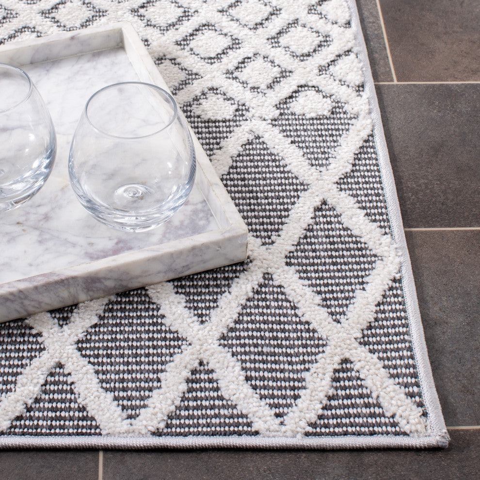 Safavieh Cabana Collection CBN652 Indoor-Outdoor Rug