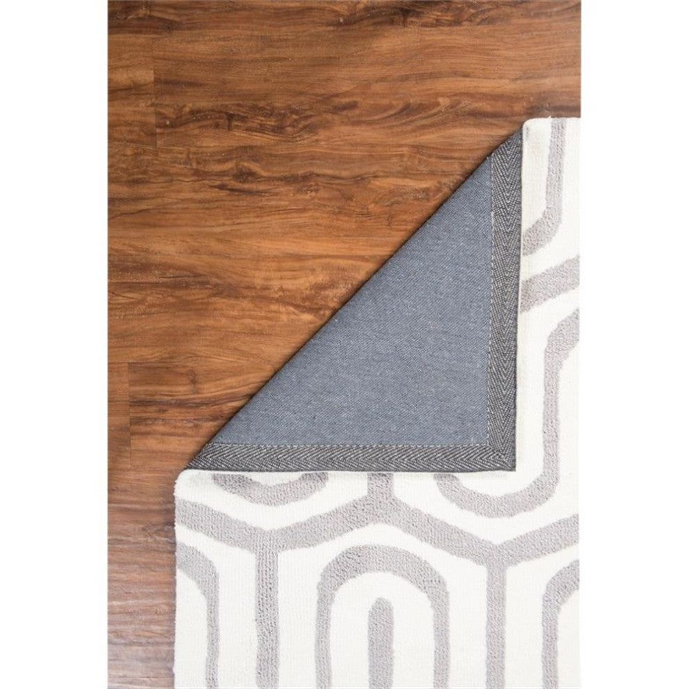 Linon Geo Sasha Hand Tufted Microfiber Polyester 5'x7' Rug in Gray