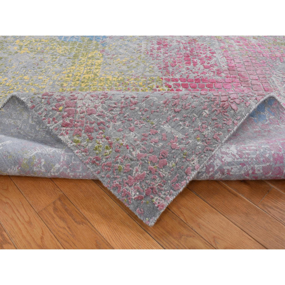 Gray, TRELLIS IN THE SPRING, Wool and Pure Silk, Hand Knotted Rug, 8'x10'