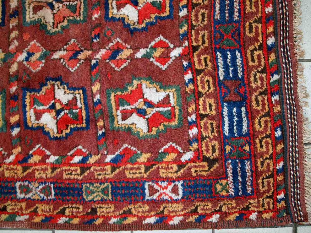 Handmade antique Persian Kurdish rug 3.9' x 7.5' (119cm x 230cm) 1920s
